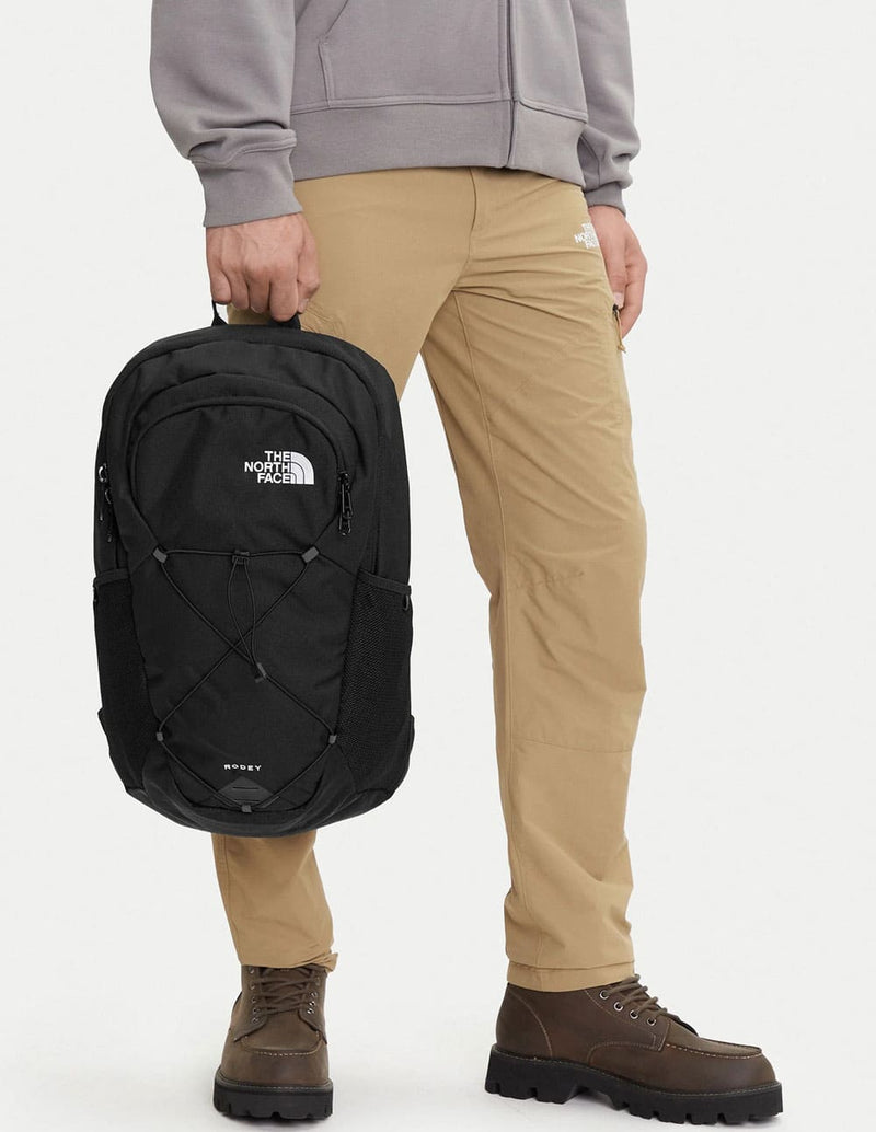 Mochila The North Face Rodey Negra Unisex 33 x 48 x 20