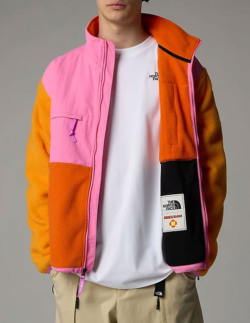 Chaqueta The North Face x Yinka Ilori Denali Retro Naranja y Rosa Unisex