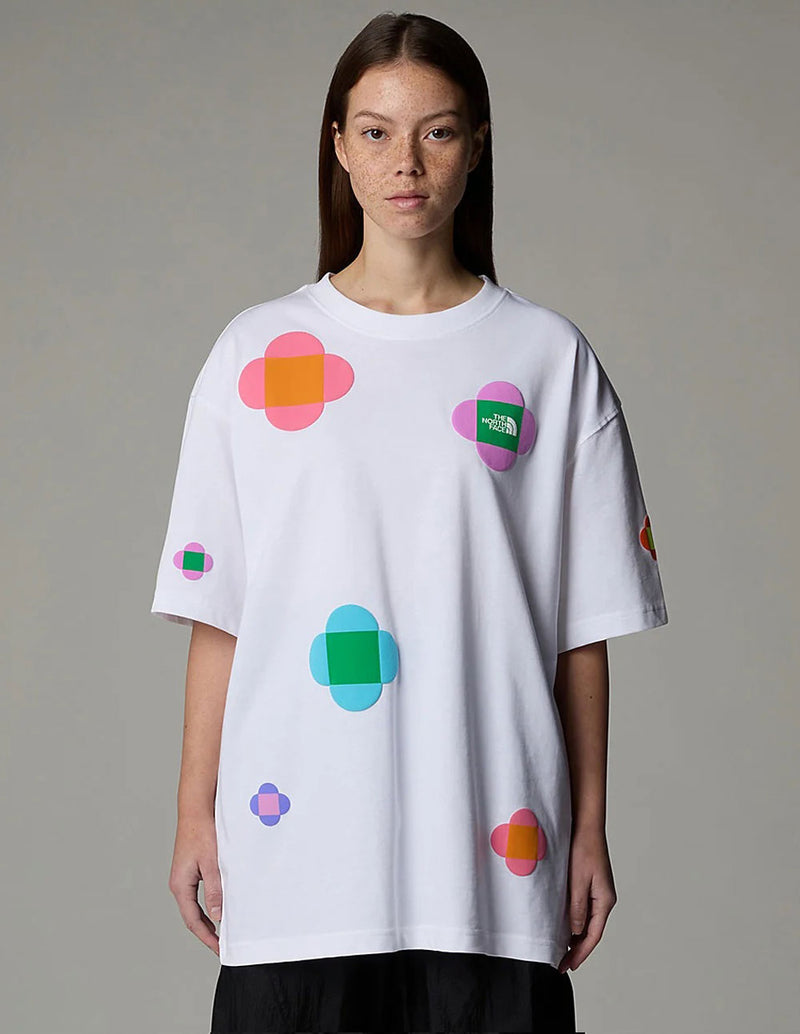 Camiseta The North Face x Yinka Ilori Let´s Blossom Together Blanca Unisex