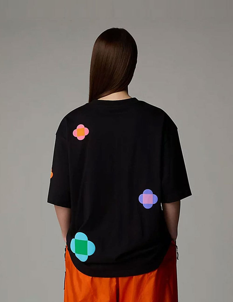 Camiseta The North Face x Yinka Ilori Let's Blossom Together Negra Unisex