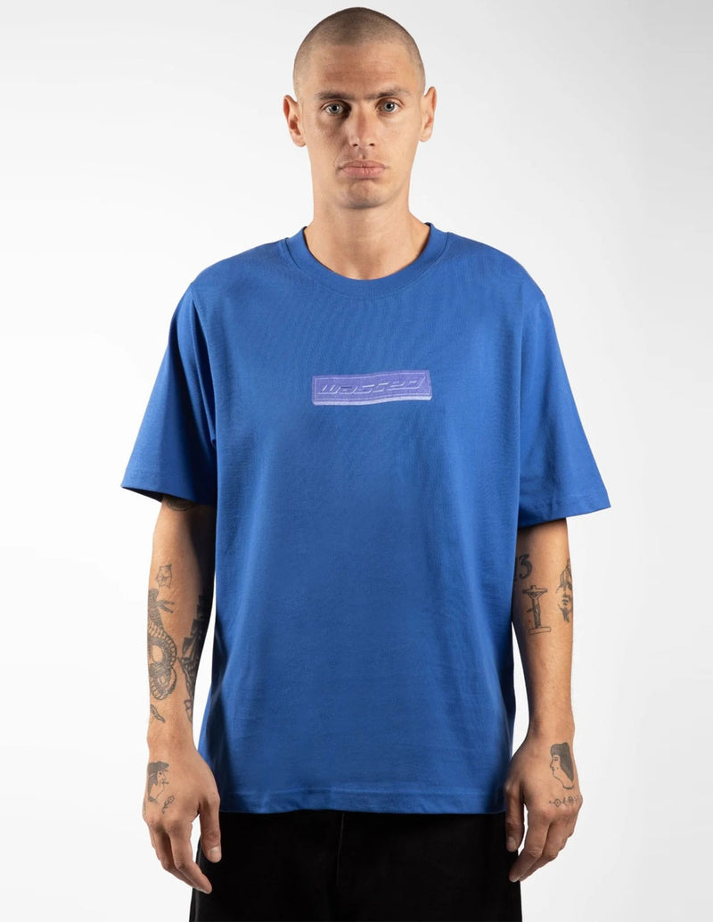 Camiseta WASTED con Logo Azul Unisex