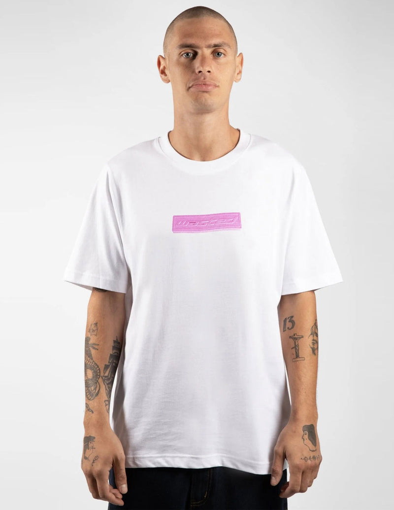 Camiseta WASTED con Logo Blanca Unisex