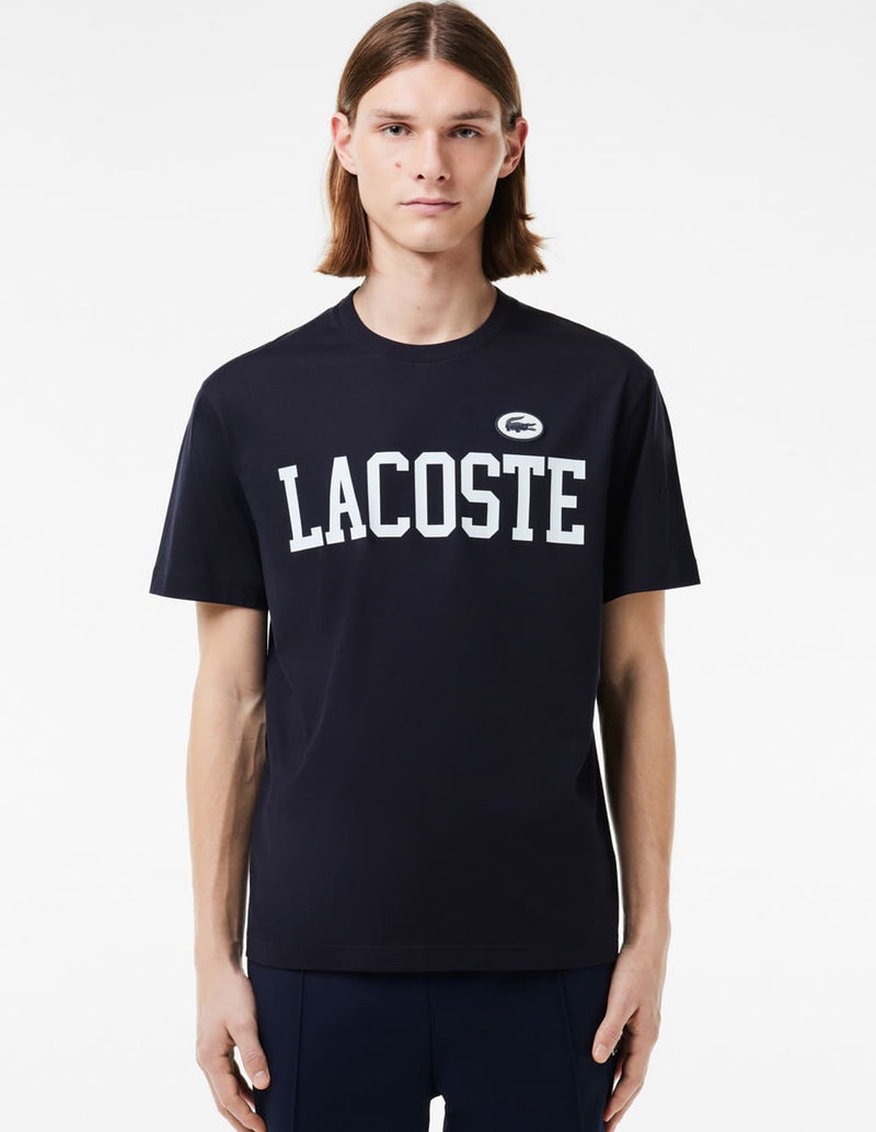 Camiseta Lacoste con Estampado e Insignia Azul Marino Hombre