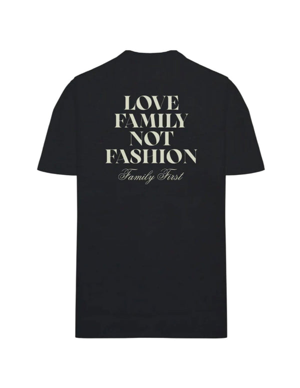 Camiseta Family First Logo Print Negra Hombre