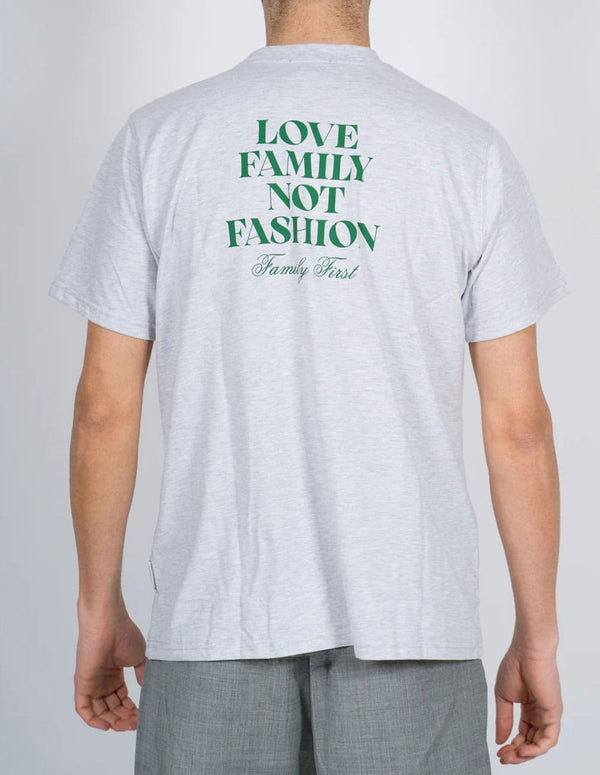 Camiseta Family First con Logo Gris Hombre