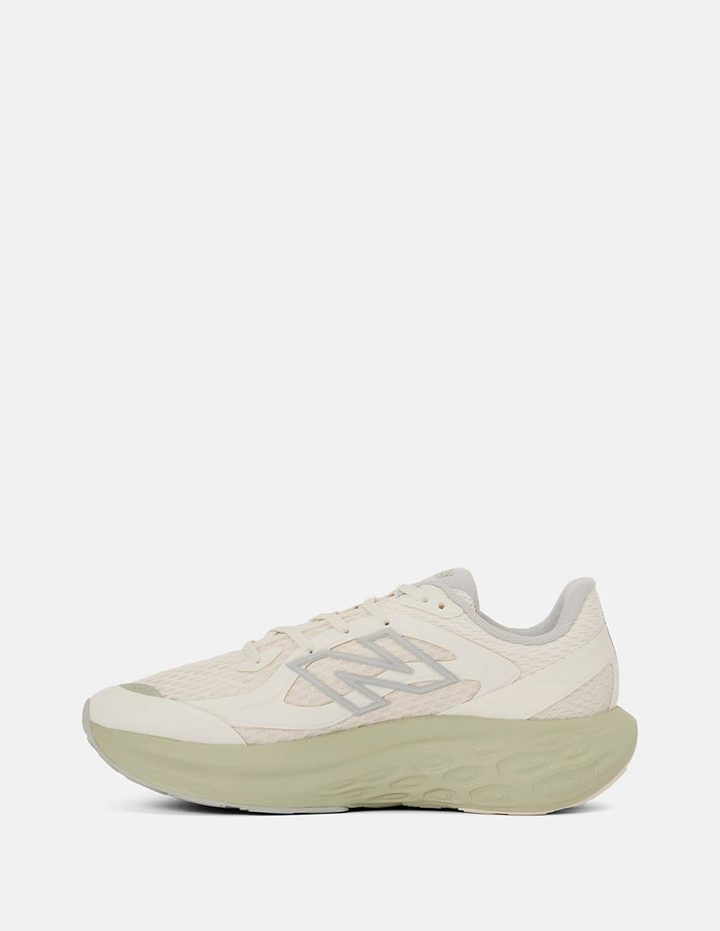 New Balance UTRN WA Fresh Foam Trainer Beiges Hombre