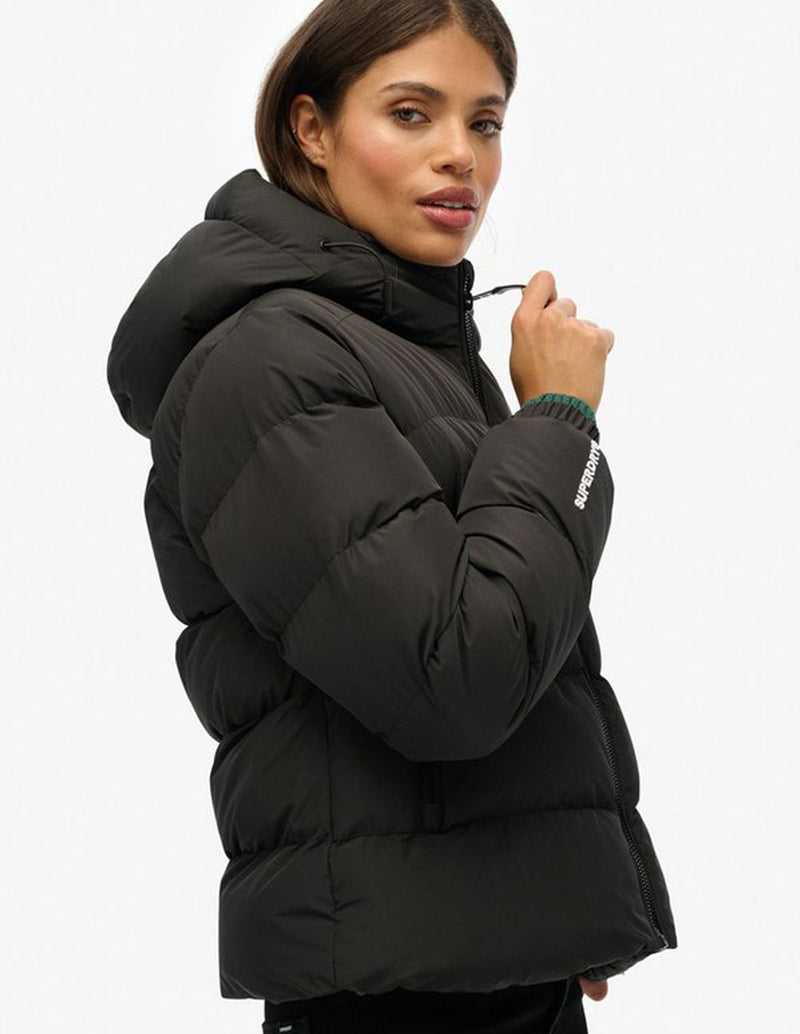 Chaqueta Acolchada Superdry con Capucha Negra Mujer