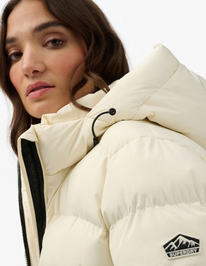 Chaqueta Acolchada Superdry con Capucha Blanca Mujer