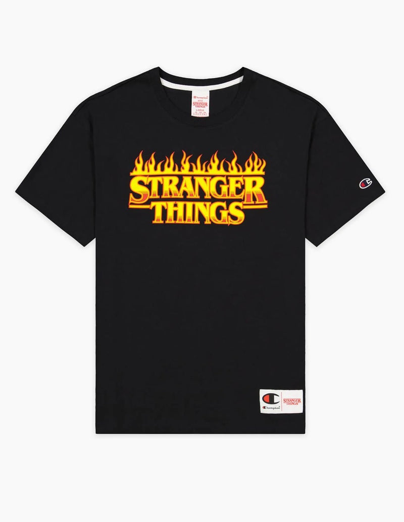 Camiseta Champion x Stranger Things Negra Unisex