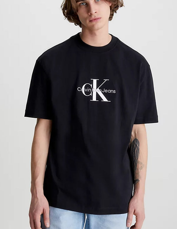 Camiseta Calvin Klein Jeans Oversized con Logo Negra Hombre