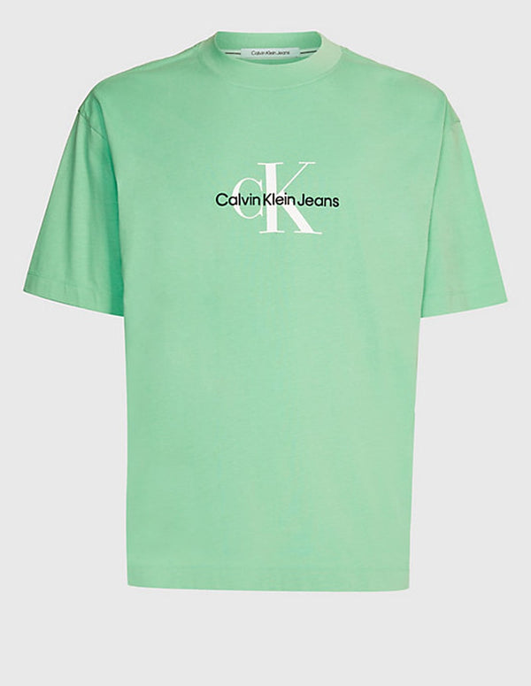 Camiseta Calvin Klein Jeans Oversized con Logo Verde Hombre