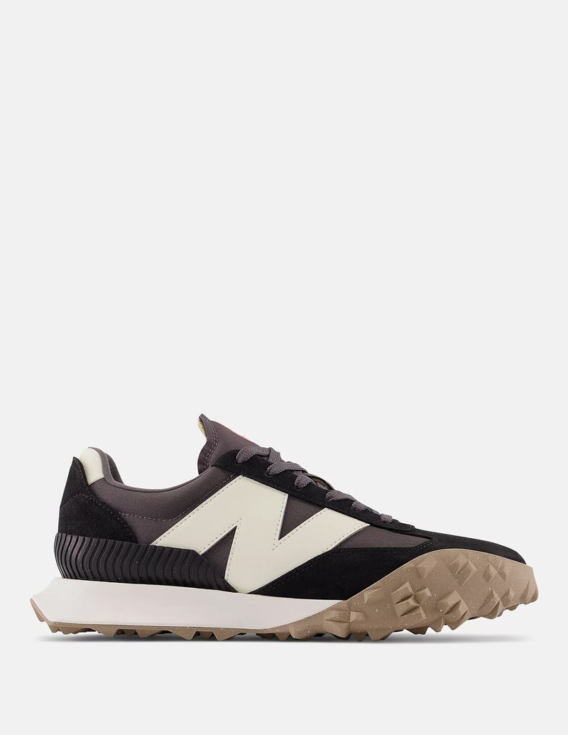 New Balance UXC72 QG Grises y Negras Unisex