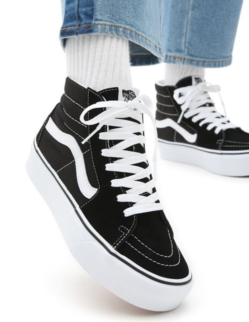 Vans SK8-HI 2.0 de Ante con Plataforma Negras y Blancas Mujer